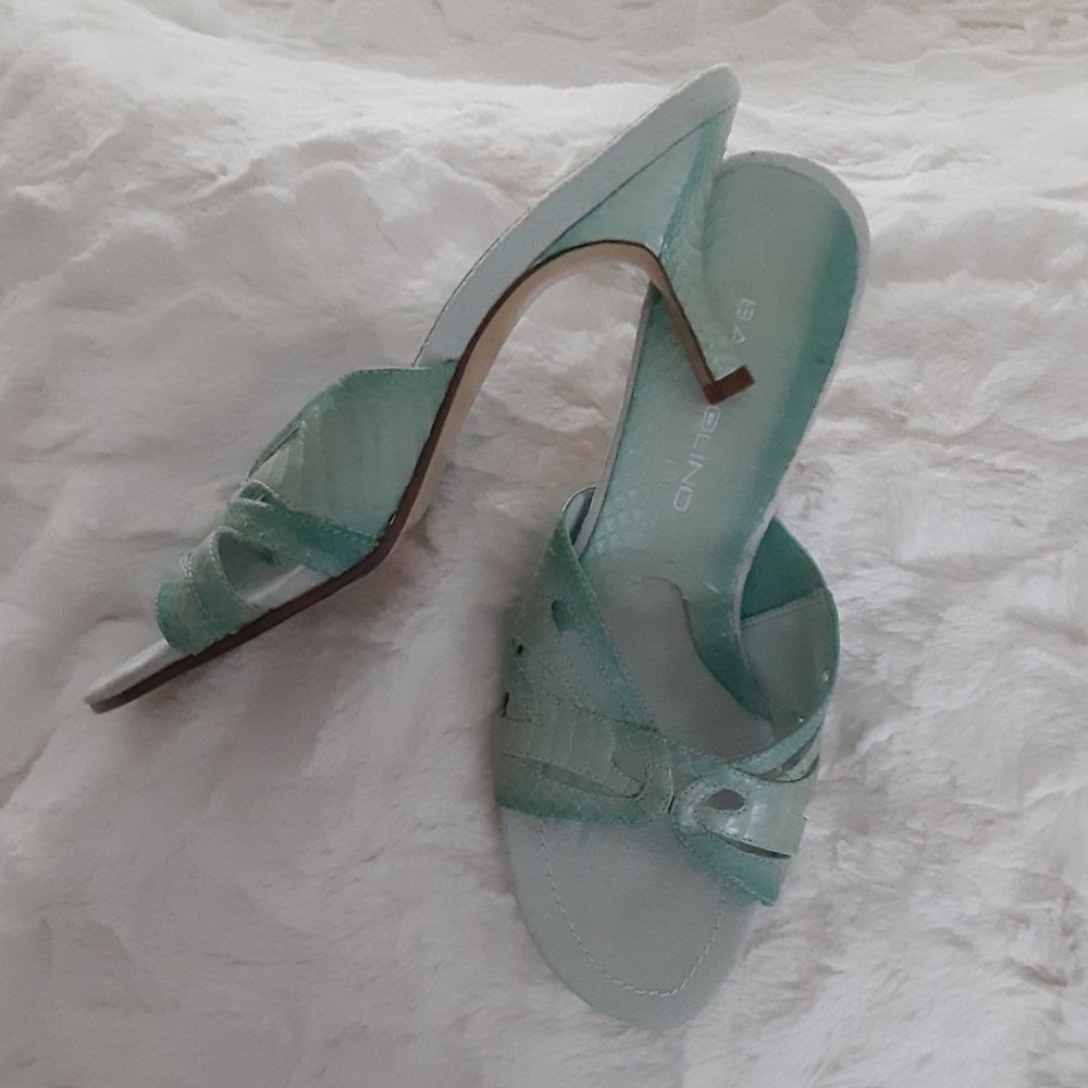 Bandolino mules
